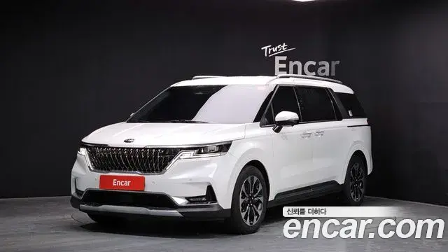 Kia Carnival 2020 — Фото 1/20