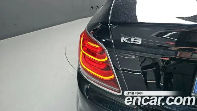 Kia The K9 2021 — Photo 8/36