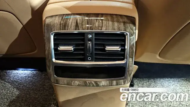 Kia The K9 2021 — Photo 19/36