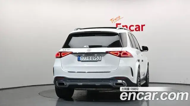 Mercedes-Benz GLE-Class 2023 — ფოტო 7/33