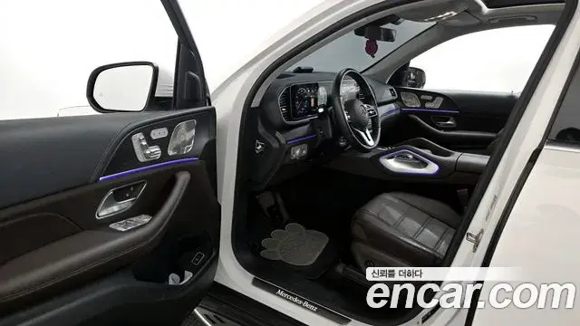 Mercedes-Benz GLE-Class 2023 — ფოტო 22/33