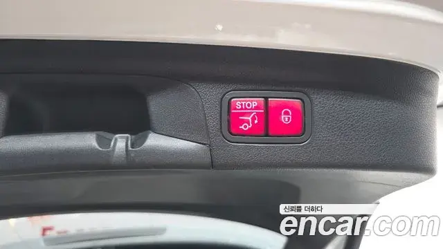 Mercedes-Benz GLE-Class 2023 — ფოტო 25/33