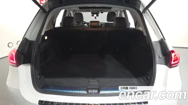 Mercedes-Benz GLE-Class 2023 — ფოტო 14/33