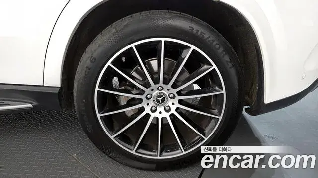 Mercedes-Benz GLE-Class 2023 — ფოტო 24/33