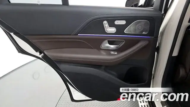 Mercedes-Benz GLE-Class 2023 — ფოტო 1/33
