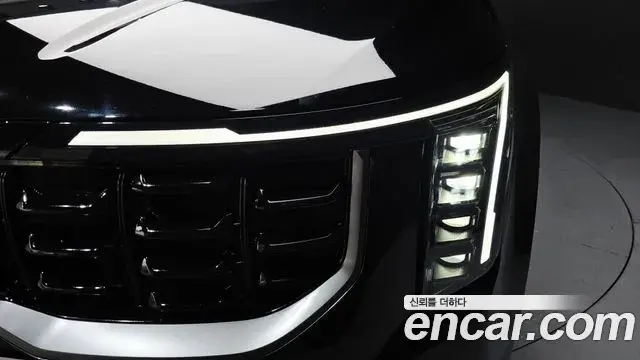 Kia Carnival 2025 — Photo 4/39