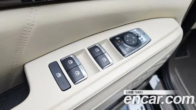 Kia Carnival 2025 — Photo 9/39