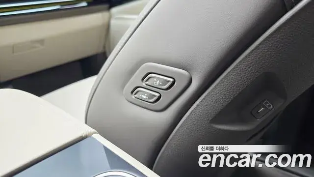 Kia Carnival 2025 — Photo 34/39