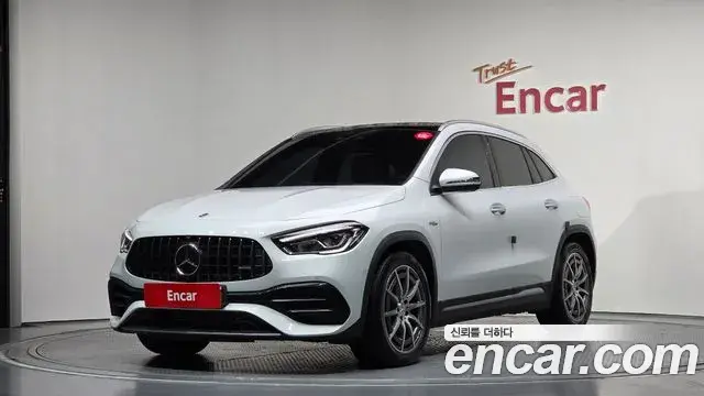 Mercedes-Benz GLA-Class 2022 — Фото 1/20