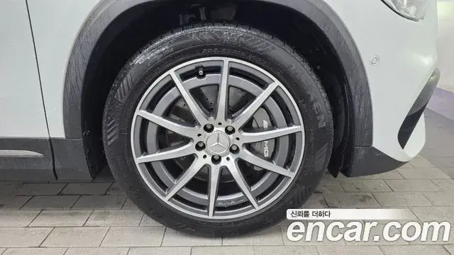 Mercedes-Benz GLA-Class 2022 — Фото 5/20