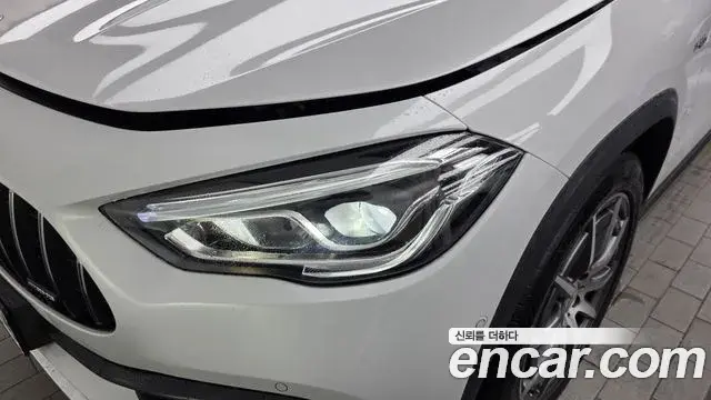 Mercedes-Benz GLA-Class 2022 — ფოტო 24/33