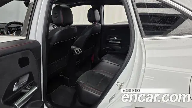 Mercedes-Benz GLA-Class 2022 — ფოტო 26/33