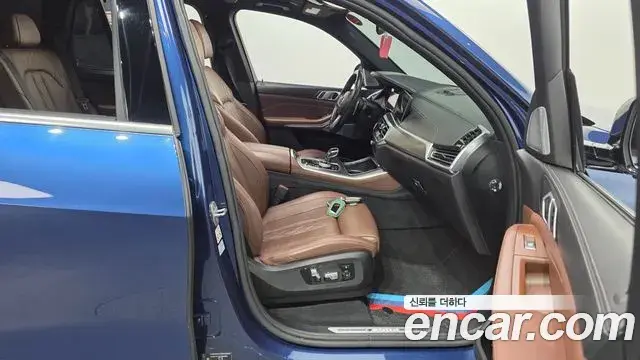 BMW X5 2020 — ფოტო 25/33