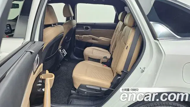 Kia Sorento 2023 — Şəkil 14/30