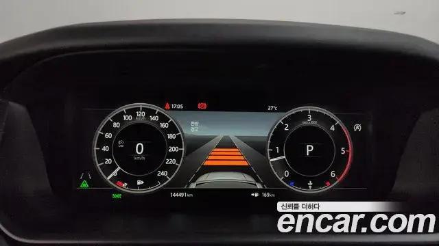 Land Rover Discovery 5 2018 — ფოტო 6/38
