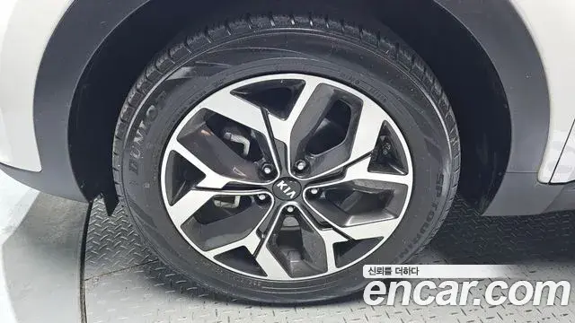 Kia Sportage The Bold 2021 — Şəkil 18/34