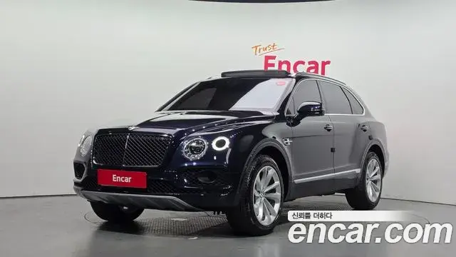 Bentley Bentayga 2019 — Photo 1/36