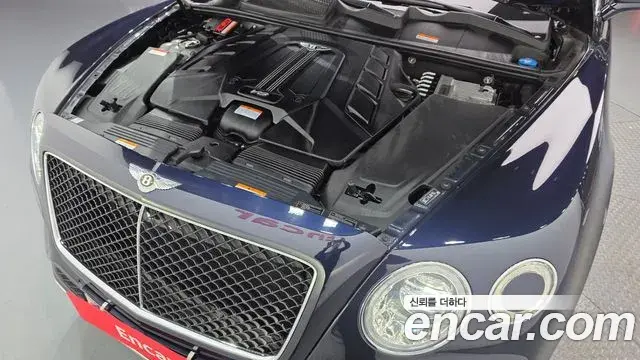 Bentley Bentayga 2019 — Photo 29/36