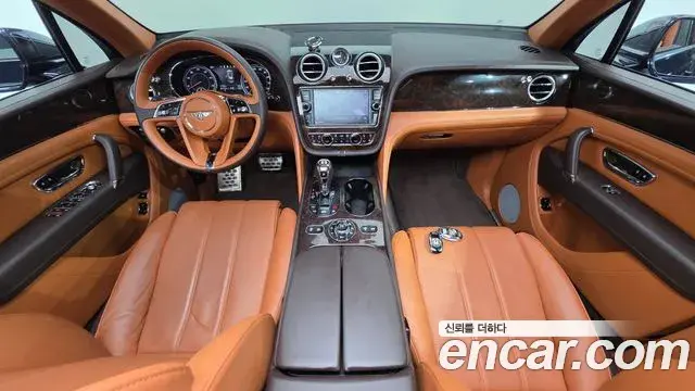 Bentley Bentayga 2019 — Photo 4/36