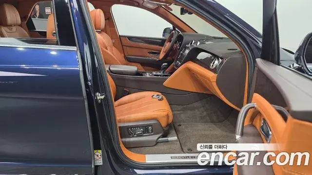 Bentley Bentayga 2019 — Photo 35/36