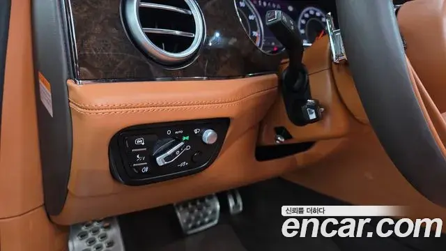 Bentley Bentayga 2019 — Photo 36/36
