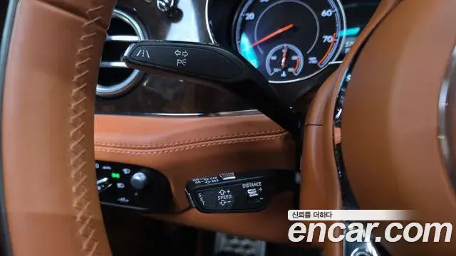 Bentley Bentayga 2019 — Photo 23/36