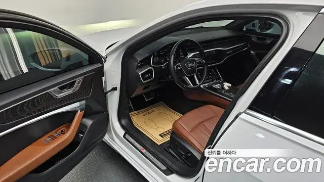 Audi A6 2020 — ფოტო 6/33