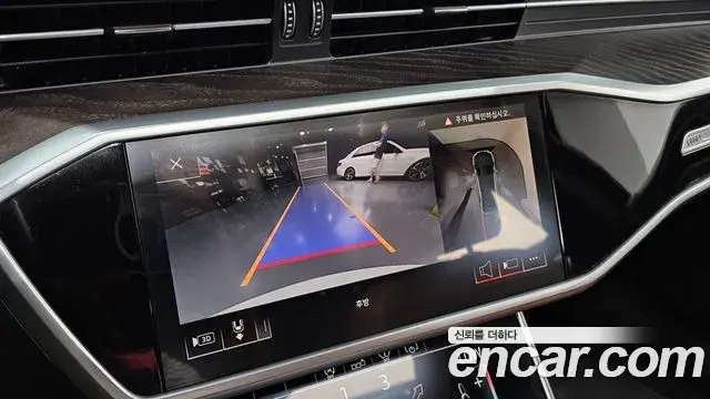 Audi A6 2020 — ფოტო 18/33