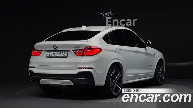 BMW X4 2018 — Şəkil 12/20