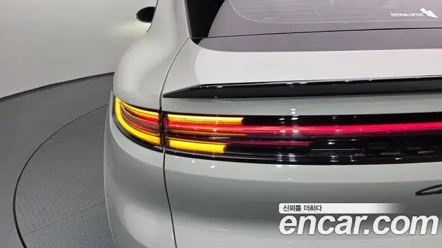 Porsche Cayenne 2025 — Şəkil 20/34