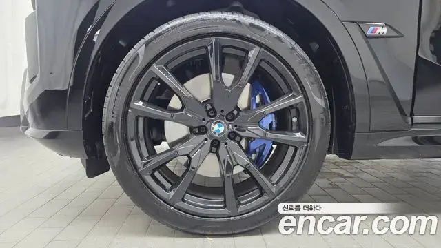 BMW X7 2025 — Photo 12/32