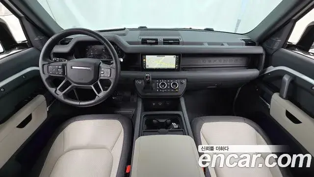 Land Rover Defender 2024 — Фото 10/20