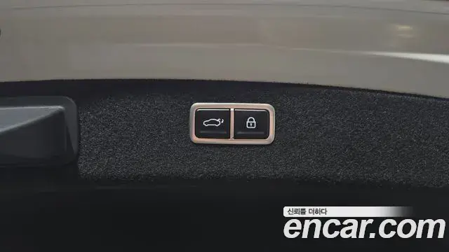 Genesis G80 2021 — Photo 16/33