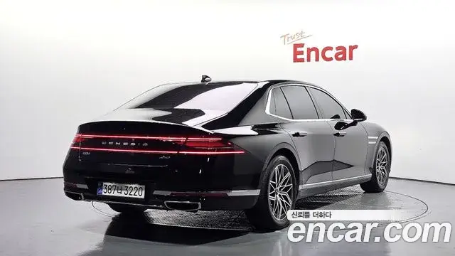 Genesis G90 2023 — ფოტო 15/34
