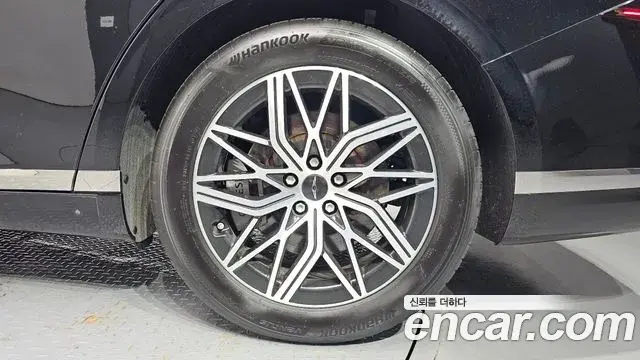 Genesis G90 2023 — ფოტო 13/34