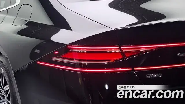 Genesis G90 2023 — ფოტო 32/34