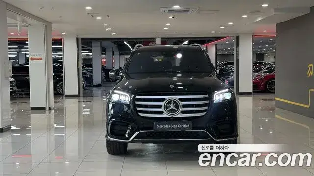 Mercedes-Benz GLS-Class 2025 — Photo 17/19