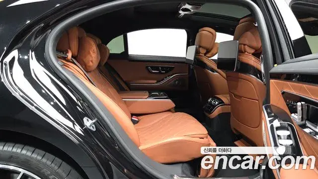Mercedes-Benz S-Class 2022 — ფოტო 33/39