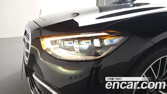 Mercedes-Benz S-Class 2022 — ფოტო 20/39