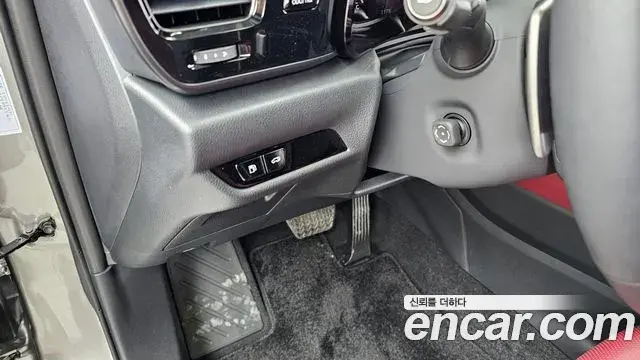 Lexus NX350h 2025 — Photo 29/32
