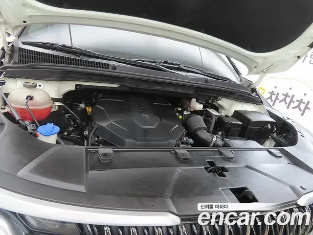 Kia Carnival 2021 — Photo 19/20