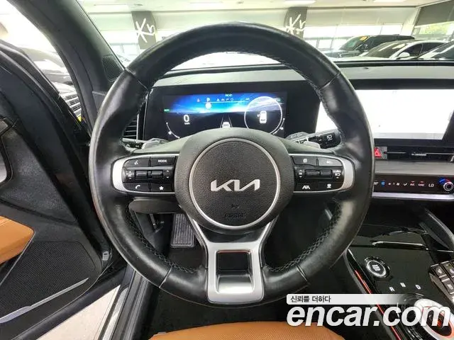 Kia Sportage 2022 — Фото 2/20