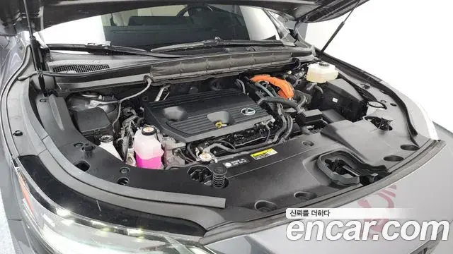 Lexus RX350h 2024 — ფოტო 33/36