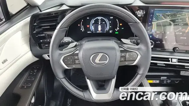 Lexus RX350h 2024 — ფოტო 35/36