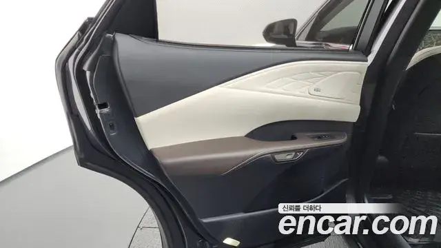 Lexus RX350h 2024 — ფოტო 23/36