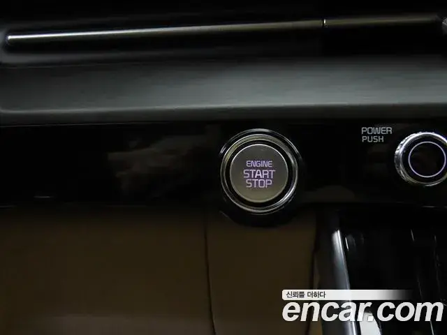 Kia Carnival 2020 — Фото 10/20