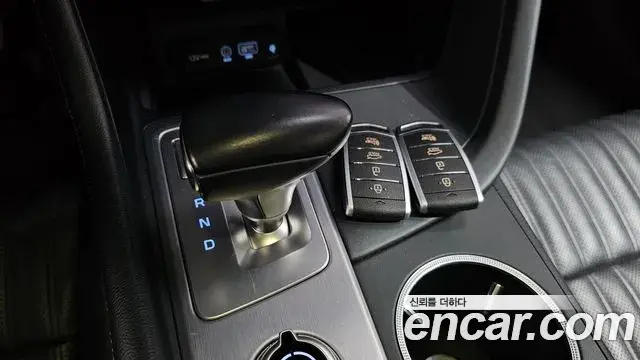 Genesis G70 2018 — Photo 1/37