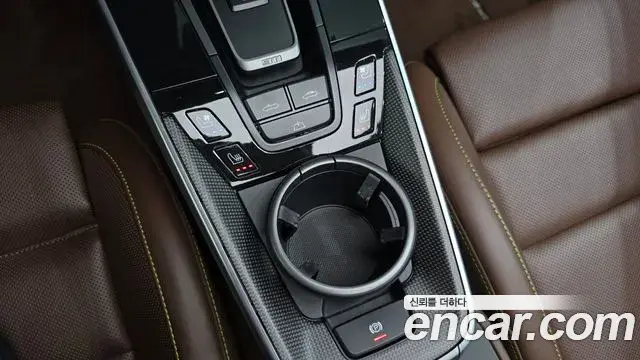 Porsche 911 2022 — ფოტო 27/31