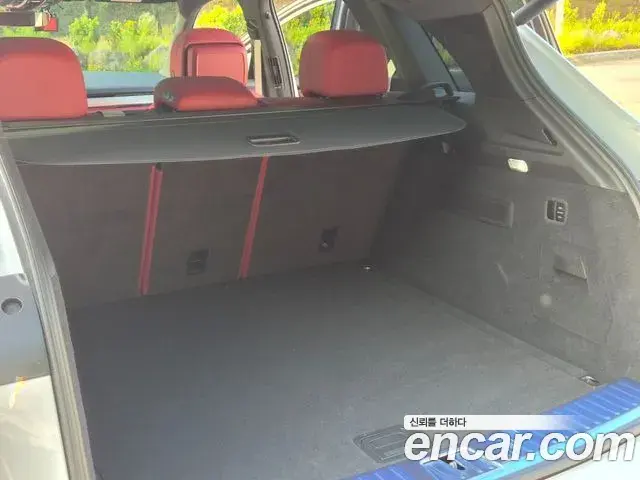 Porsche Cayenne 2022 — Photo 18/20