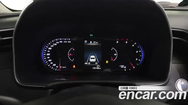 Hyundai Tucson Hybrid 2023 — Photo 12/20